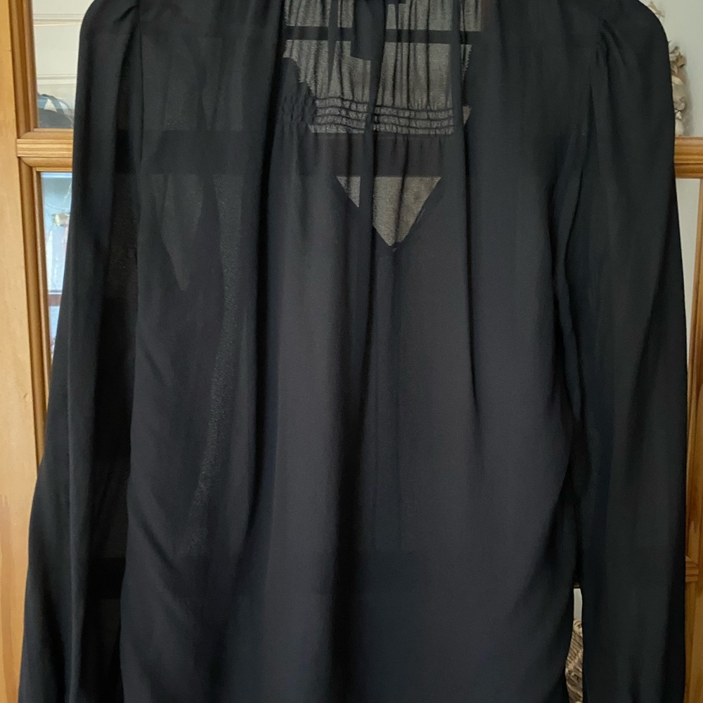 100% silk top - Picture 2 of 4